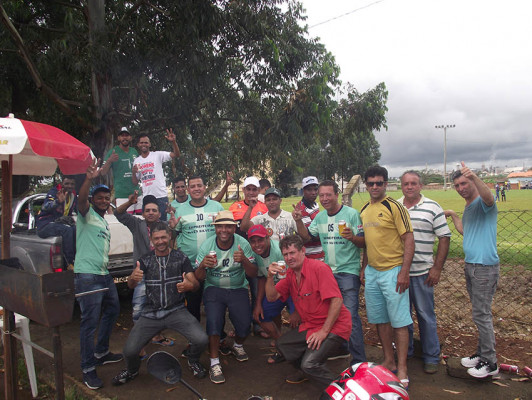 Torcedores do NH festejam vitória arrasadora em casa