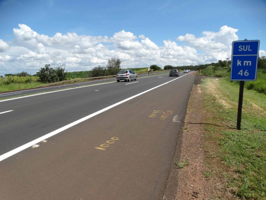 Dez mil metros lineares de defensas metálicas foram instalados na rodovia ** MGO Rodovias 