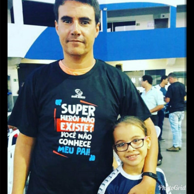 Bruce Raphael de Jesus Silva aniversariante do dia 18 ao lado de sua filha Giovanna Ratachesky