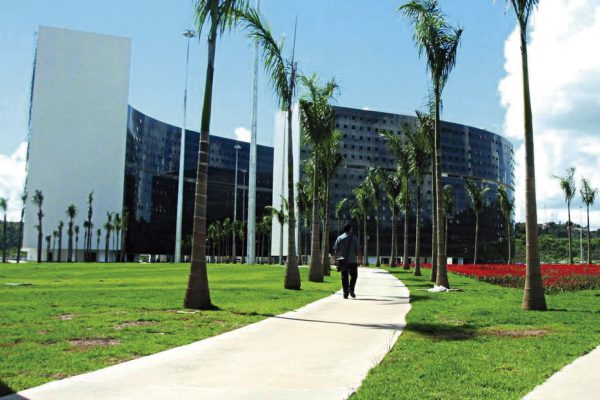 Parcelamento de salários de funcionalismo público estadual seguirá por tempo indeterminado