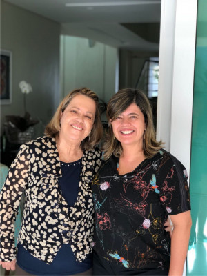 Ana Paula Rodrigues Marques aniversariante do dia 15 na foto com sua Mãe Heloisa Helena Rodrigues Marques 