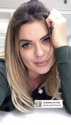 Amada, absoluta e necessária DRIKA – Adriana Thyssen, uma das maiores influencers da vida real. Pra quem acha que a moça é só intensidade, vez ou outra ela dá passagem pra calmaria. E neste clic de inverno a câmera capturou leveza e doçura.