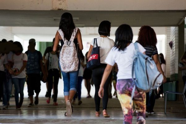 Suposto atentado atormentou a comunidade escolar na cidade, em março ** Divulgação