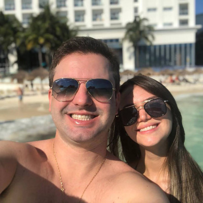 Empresário Dhiego Maffei estreia novo ano de vida hoje, 24. A comemoração acontece ao lado de sua Rayssa Guerra.