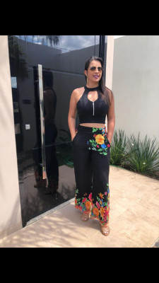 Lauriene Costa Mendes aniversariante do dia 04