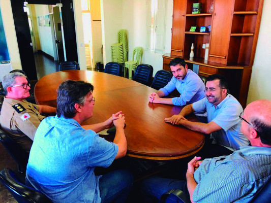 Reunião segurança pública 02_Easy-Resize.com