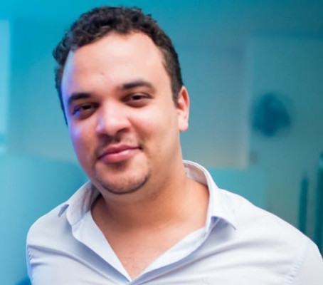 Rafael Emídio foi responsável por uma seqüência de 18 segundos de animação na superprodução de 75 milhões de dólares, Motoqueiro Fantasma 2 – Espírito de Vingança, tendo no elenco estrelas como Nicolas Cage e Christopher Lambert sob direção de Mark Neveldine e Brian Taylor.