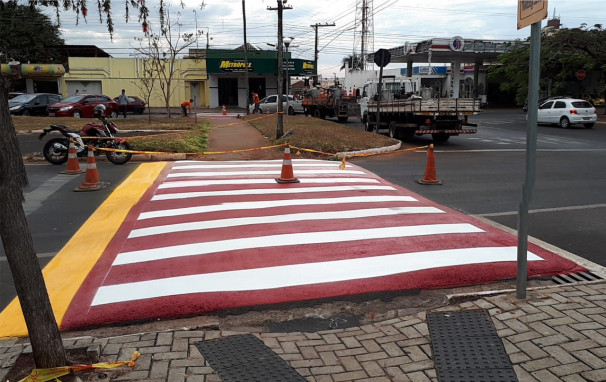 Prefeitura reforça sinalização estratigráfica nas ruas do município