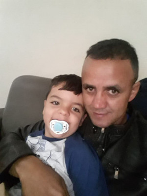 Clayton Lucas, aniversariante do dia 25, ao lado do filho Clayton Lucas Júnior 