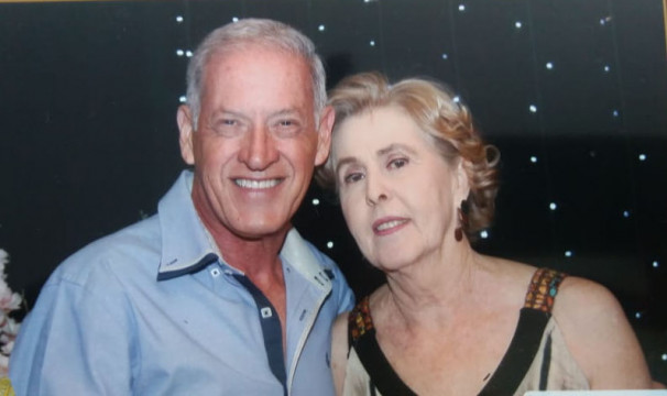 Donizetti de Lima Carvalho  aniversariou do dia 10 na foto com sua esposa Maria de Lourdes Coelho e Carvalho aniversariante do dia 29