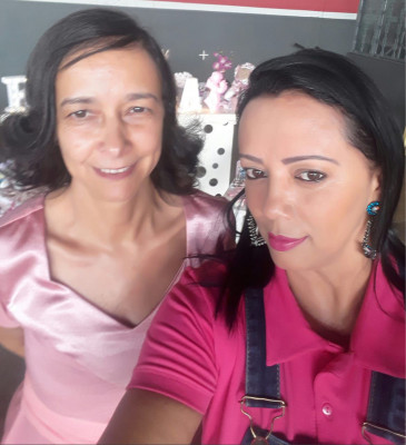 Ana Ester Pereira Carneiro e Kenia Daniela Pereira ambas fazem aniversario dia 02-