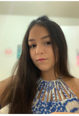 Maria Eduarda Ribeiro Andrade aniversariante do dia 01 , filha de Paula e Dhiosney Andrade 