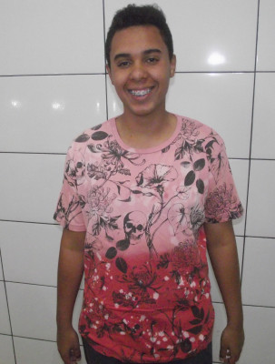 Vinícius Sousa de Oliveira Lima comemora mais um ano de vida neste dia 1º, filho de Cléver Lima e Miriam 