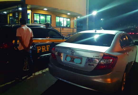 Honda/Civic seria negociado em Uberlândia ** PRF 