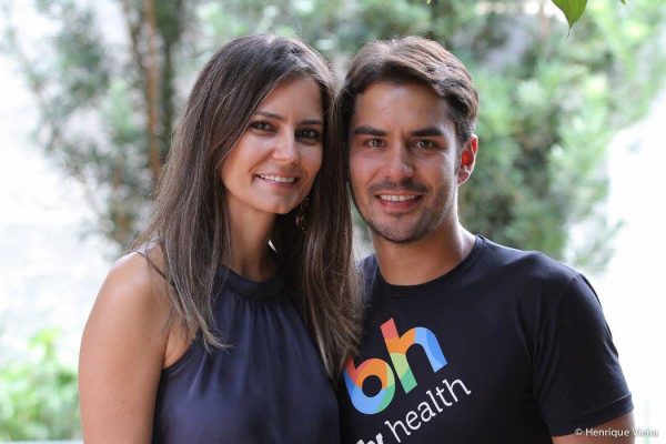 Compartilhando a vida com sua Sinara Baungarten, conceituado Personal Trainer e empresário Rafael De La Cuevas, canta parabéns hoje, 2.