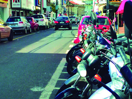 Casas Lotéricas e agências bancárias conveniadas da cidade receberam maior número de pessoas nesta quarta-feira