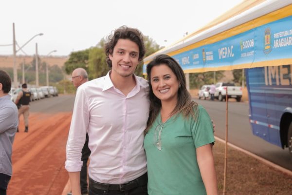 Notada acompanhando o deputado Doorgal, exímia diretora de Marketing do Imepac - Shirley Cristina da Silva