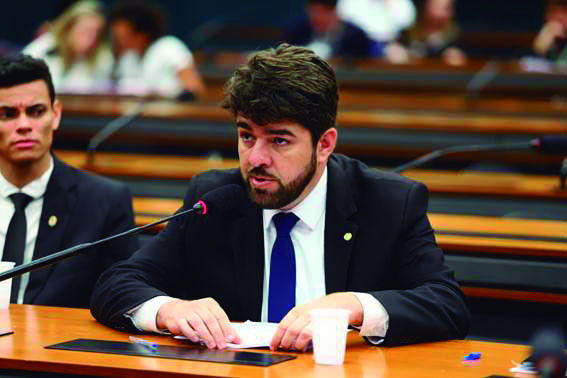 Parlamentar mineiro viajou em missão oficial com o presidente da Câmara dos deputados  Rodrigo Maia