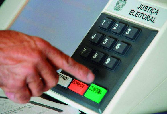 Em 11 meses, os brasileiros irão às urnas para escolher prefeitos e vereadores