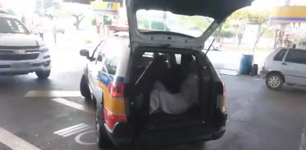 Agressor foi preso em flagrante pela Polícia Militar ** Divulgação 