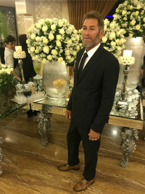 Gerson Alves Santos aniversariante do dia de hoje , recebe os parabéns de toda a  família Alves 