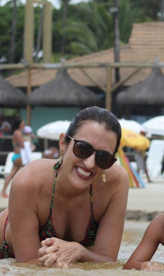 Dra. Beatriz Carraro Arantes Fidelis, cantou parabéns nesta terça-feira, 19. Feliz novo ano de vida!