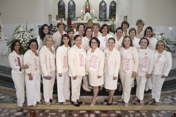 Educação de meninas e mulheres da comunidade é o principal objetivo do Clube 
