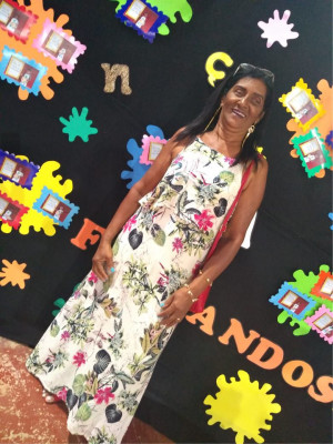 Hilda Vieira da Silva Martins aniversariante de hoje , recebe os parabéns de toda sua família