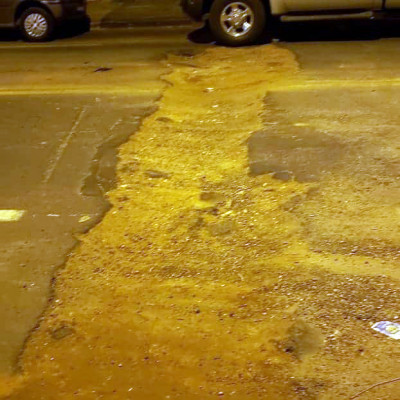 Quantidade de buracos assusta. Basta transitar pelas ruas centrais e também por diversos bairros para confirmar o problema 