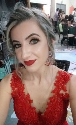 Jaqueline Lopes aniversariou dia 27