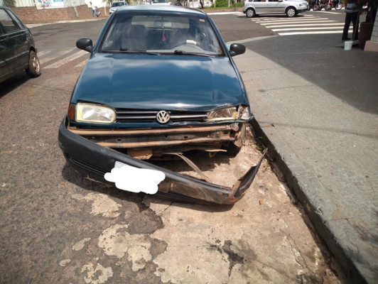 Vítima fatal estava em veículo que bateu contra um poste de energia