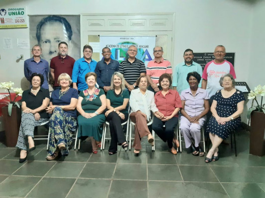 Academia de Letras e Artes de Araguari tem nova diretoria