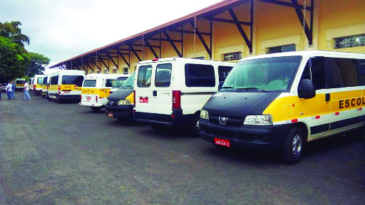 Serviço de transporte de alunos da zona rural, zona urbana e professores será tema de reunião que acontece neste sábado  
