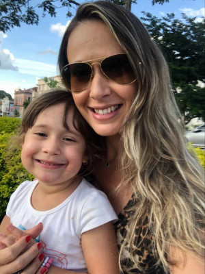 Parabéns e dose dupla Giovana Costa Salatiel  aniversariante do dia 5 com a mamãe Estefânia da Costa Carneiro Silva Salatiel aniversariou dia 07