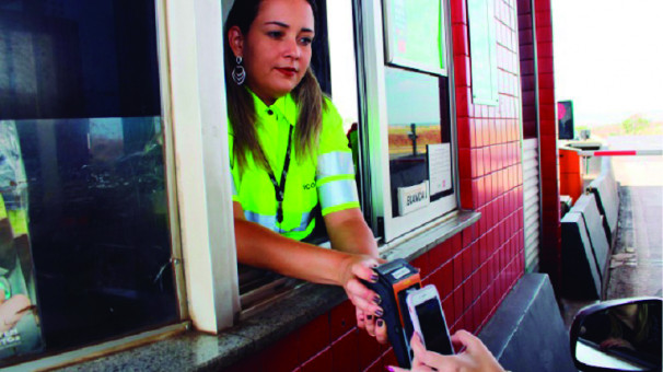 A concessionária reforçou os trabalhos de limpeza e higienização de estruturas, como cabines de pedágios ** Eco050 