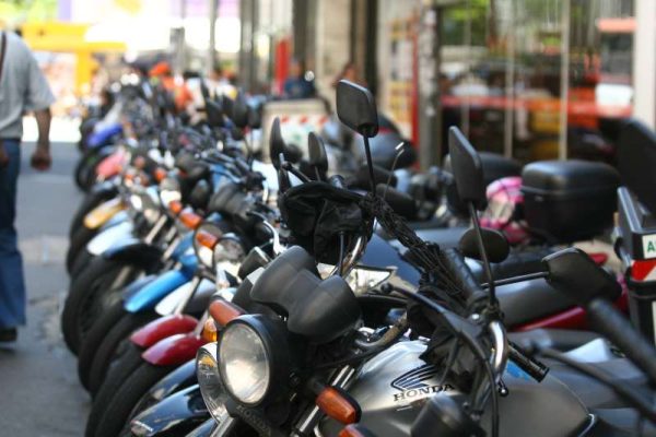 Município continua entre os 150 primeiros do ranking nacional em quantidade de motos  ** Gazeta do Triângulo 