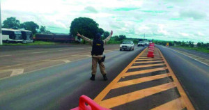Abordagem aconteceu por volta de 19h