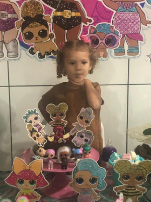 Laura Oliveira ALves, aniversariante do dia 4, filha de Silvânia Alves e José Gilson.