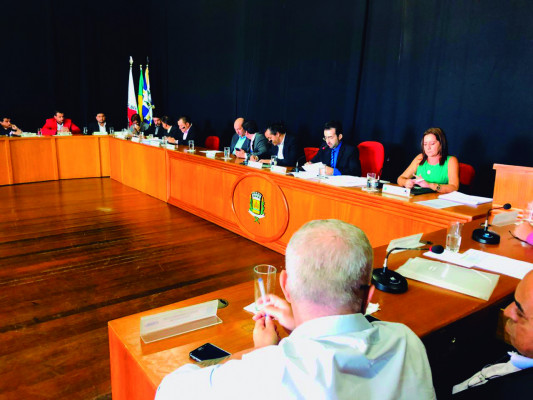 Sessões retornarão para o plenário da Câmara Municipal dentro de algumas semanas