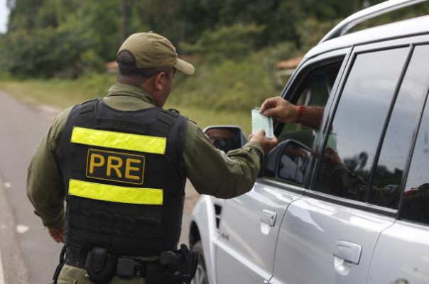 Militares estão em posicionamentos estratégicos ao longo dos trechos mais movimentados e considerados críticos