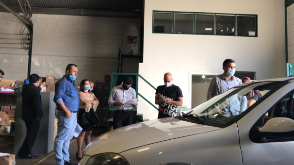 Durante vistoria no almoxarifado da UPA, Dhiosney de Andrade disse que boa parte dos materiais estavam próximas ao vencimento 