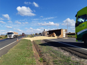 Condutor com suspeita de embriaguez se envolveu num dos acidentes 