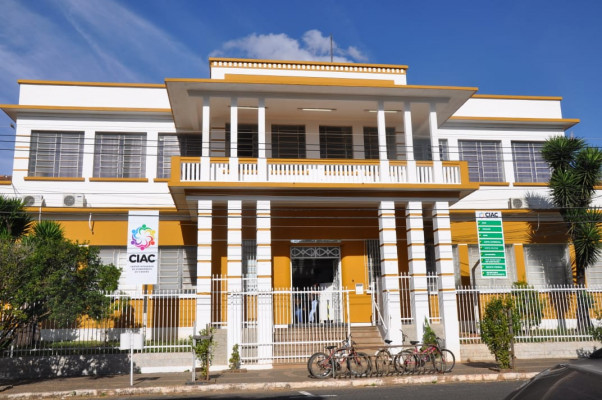 O Sine agora está situado junto ao Centro Integrado de Atendimento ao Cidadão (CIAC), em frente à Praça Getúlio Vargas