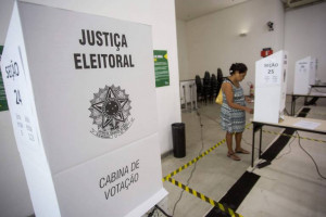 Se aprovada a proposta de emenda à Constituição, as eleições em Araguari ocorrerão no dia 15 de Novembro
