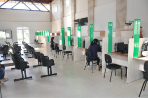 Atendimentos acontecem de forma reduzida e mediante agendamento.