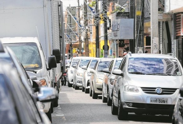 Carros são maioria nas ruas e avenidas de Araguari 